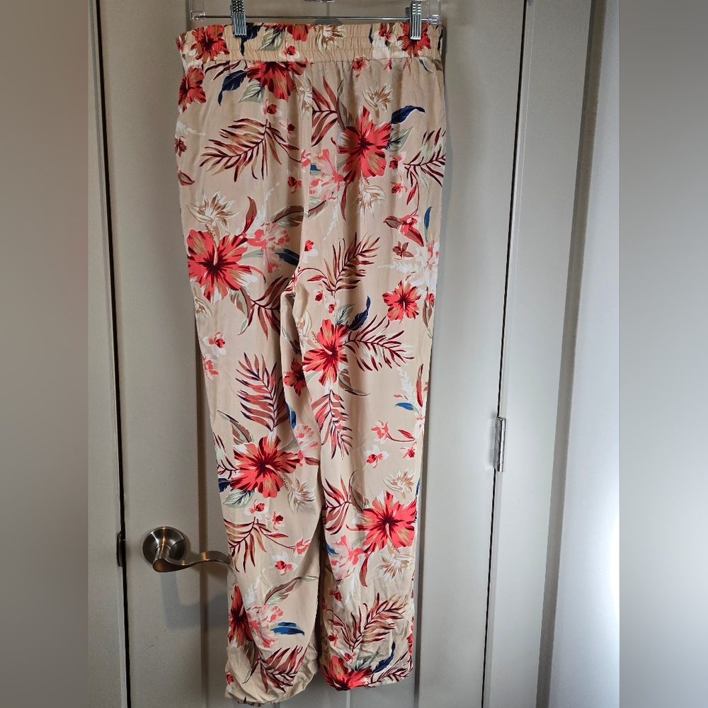 Forever 21 Floral Pants with Pink and Cream Design